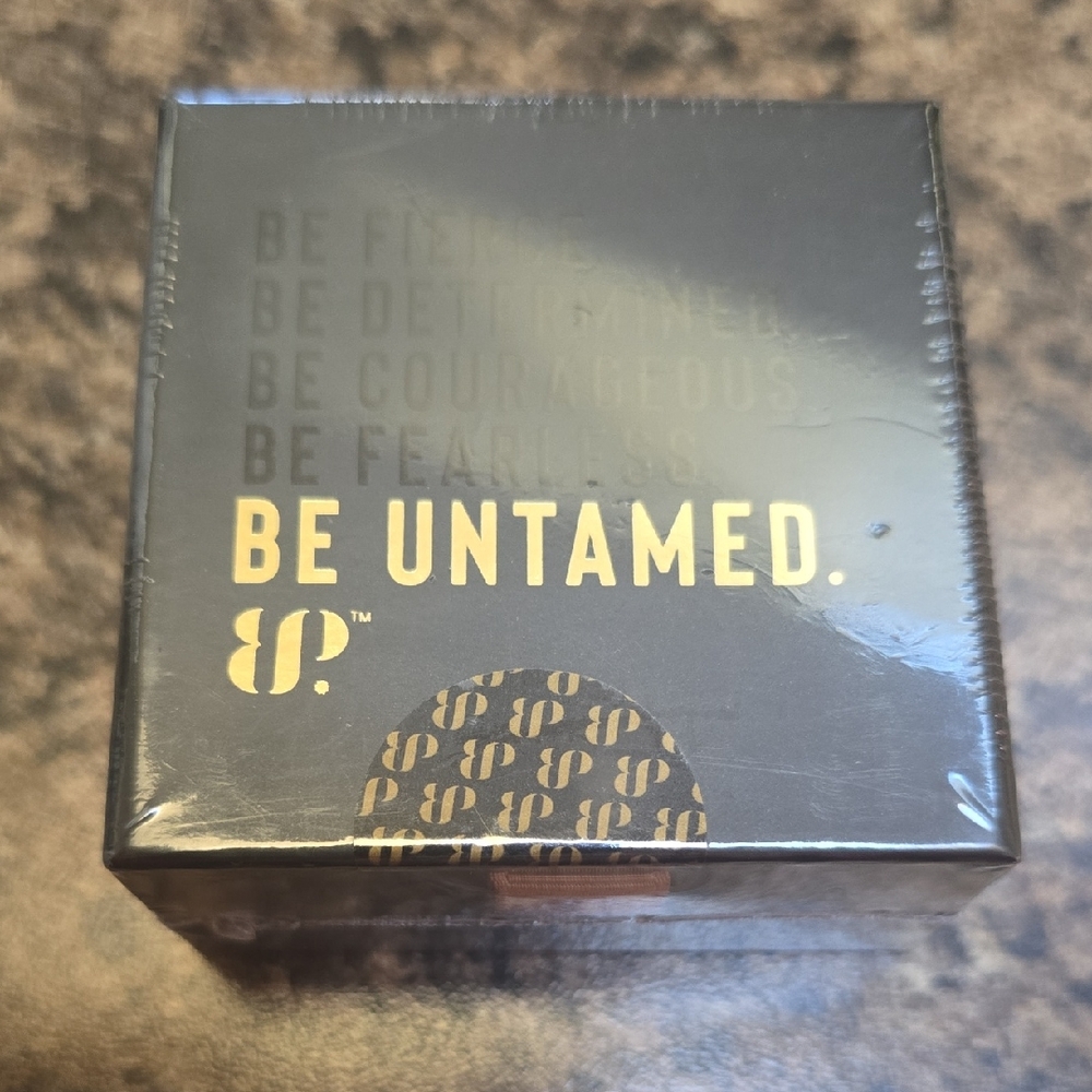 Untamed Unopened Size 8